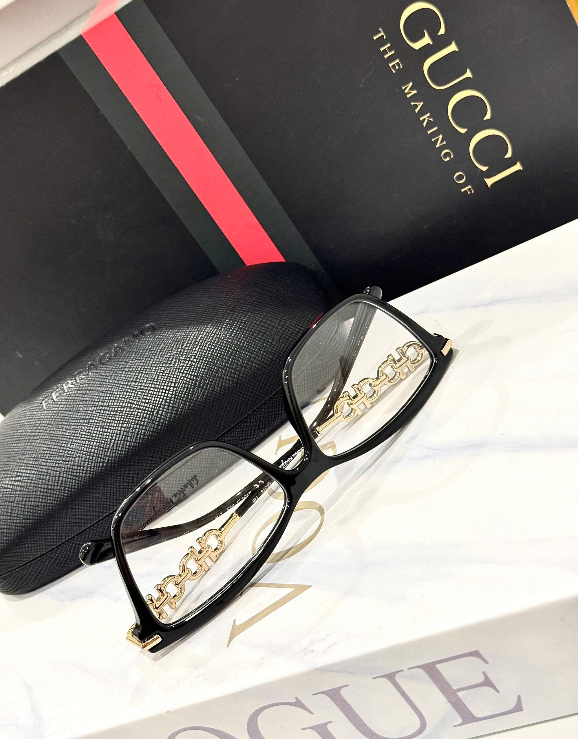 Gọng Kính Cận Salvatore Ferragamo – Mẫu Mới Hot Nhất 2025, Thiết Kế Thanh Lịch Made in Italy