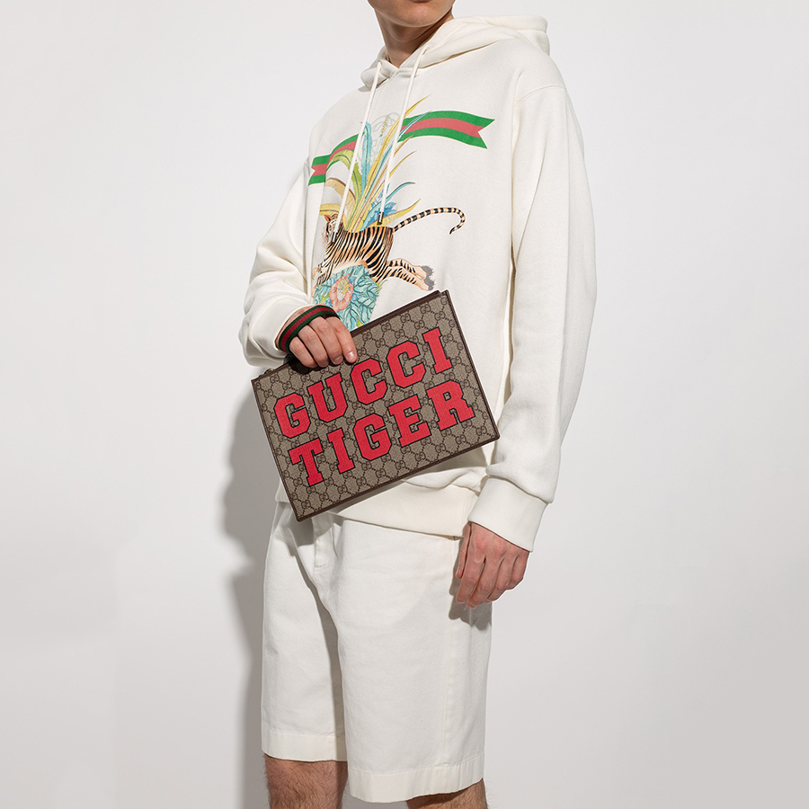 Túi Cầm Tay Nam Gucci Brown Pouch From The ‘Gucci Tiger’ Collection 688378 US7DC-9395 Màu Nâu