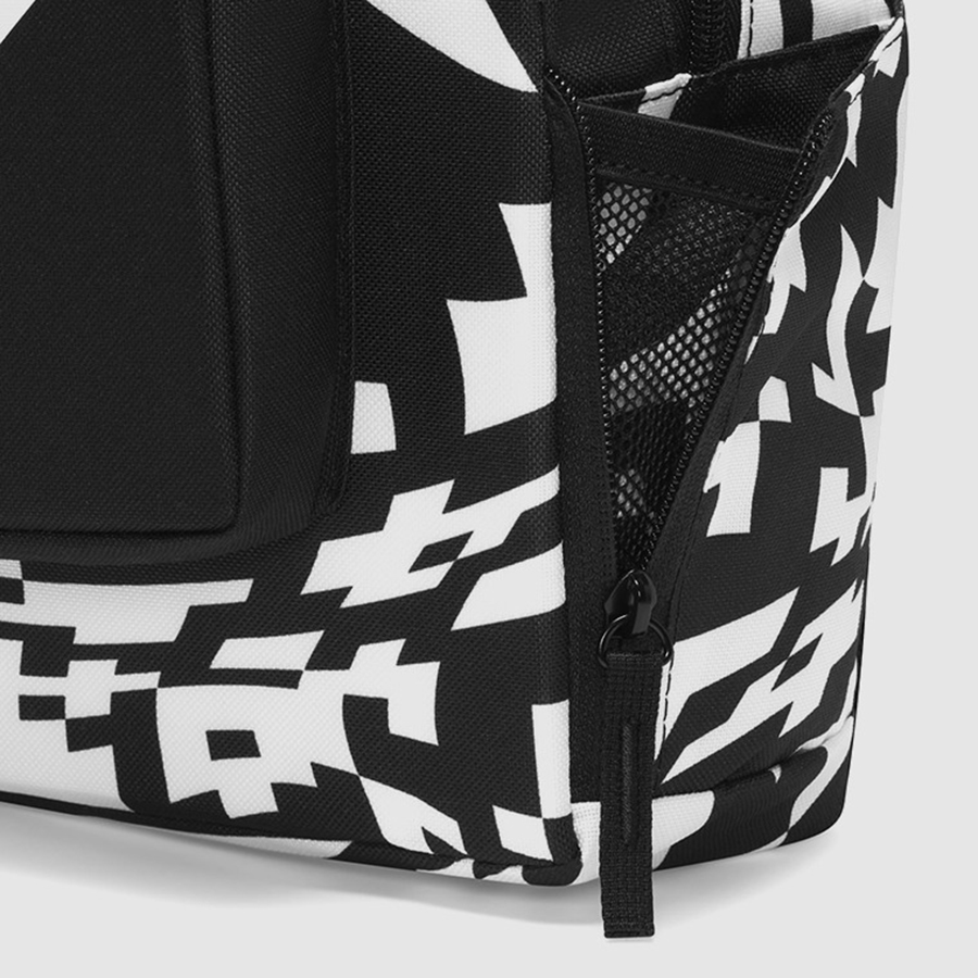 Balo Nike Logo Printed Elemental Backpack Màu Đen Trắng