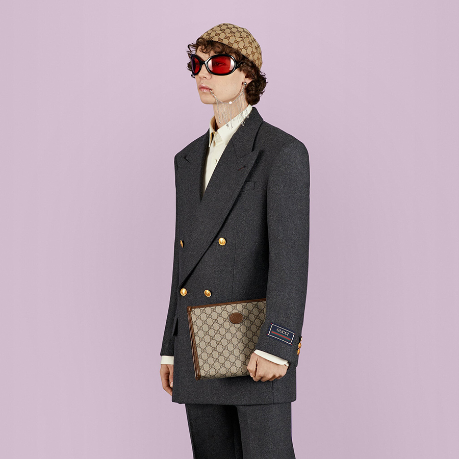 Túi Cầm Tay Nam Gucci Beauty Case With Interlocking G Màu Be Nâu