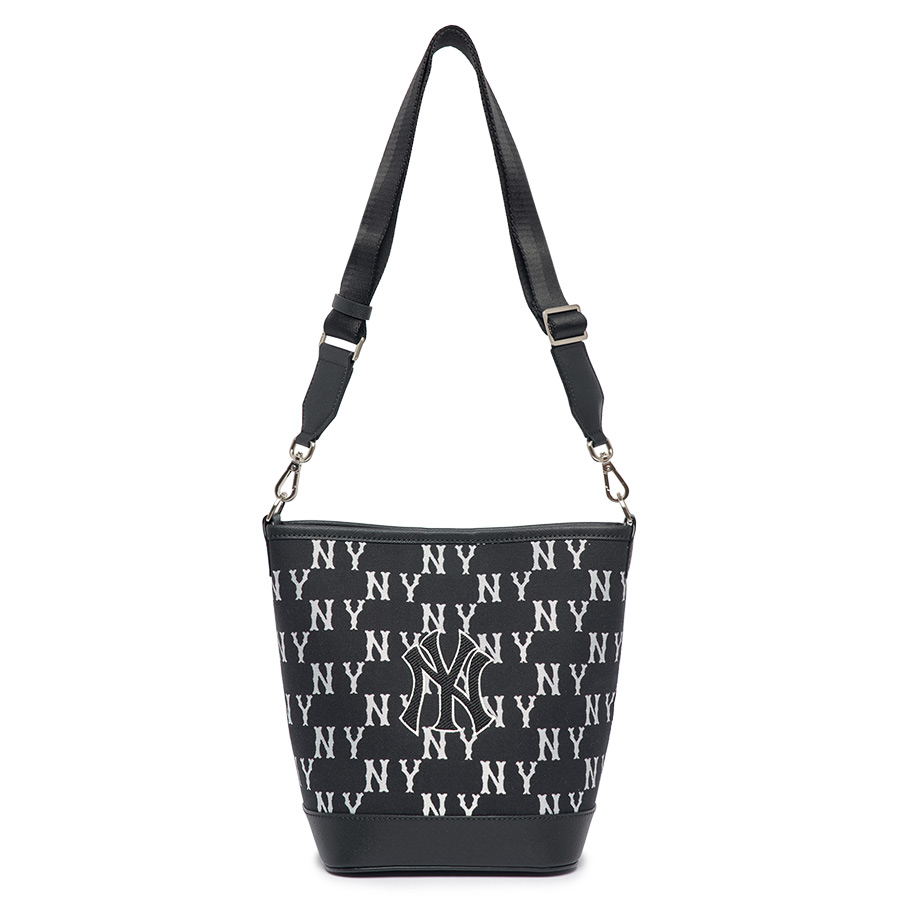 Túi Đeo Chéo MLB Big Classic Monogram Jacquard New Bucket Bag New York Yankees 3ABML023N-50BKS Màu Đen