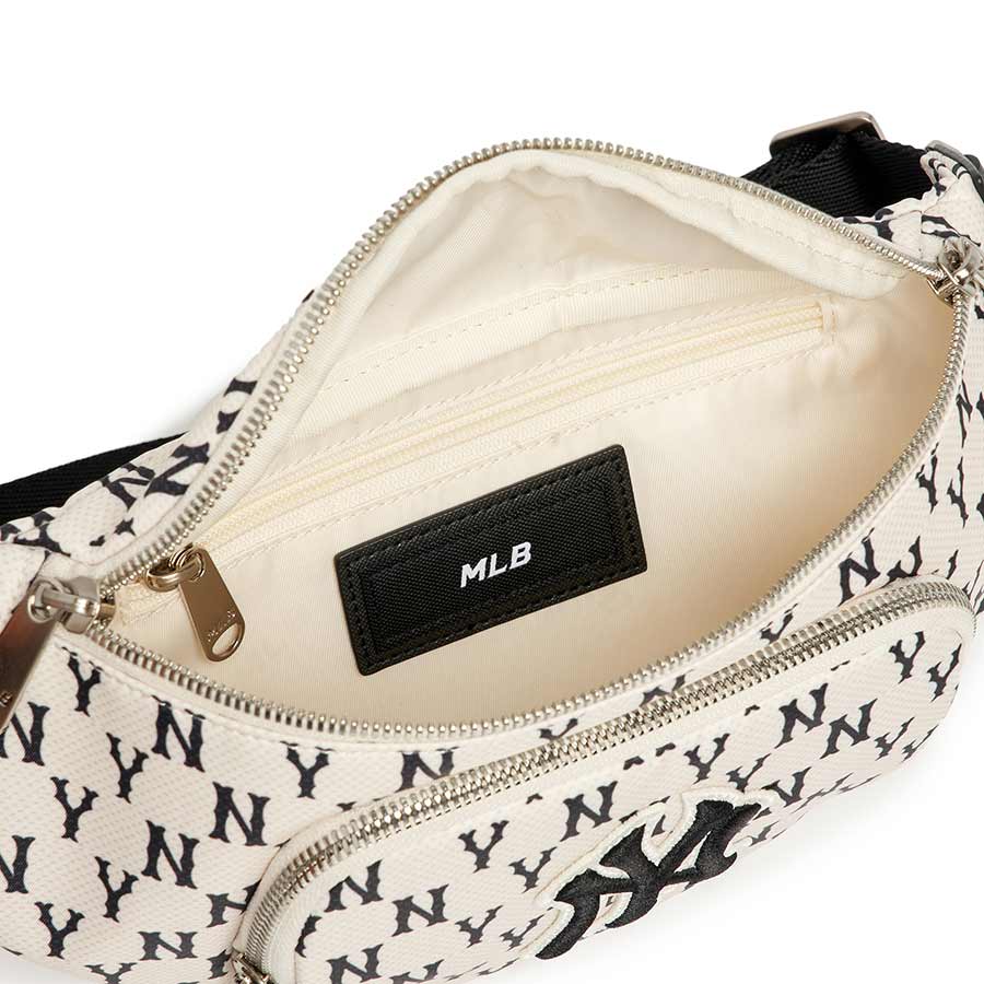 Túi Đeo Hông MLB Monogram Hip New York Yankees 3AHSM012N-50CRD Màu Đen Trắng