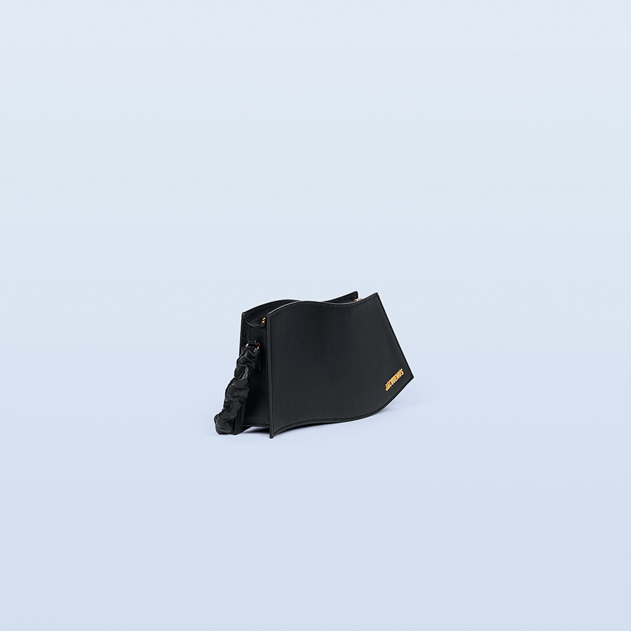 Túi Xách Jacquemus La Vague Ocean Curve Shoulder Bag Size 33 Màu Đen