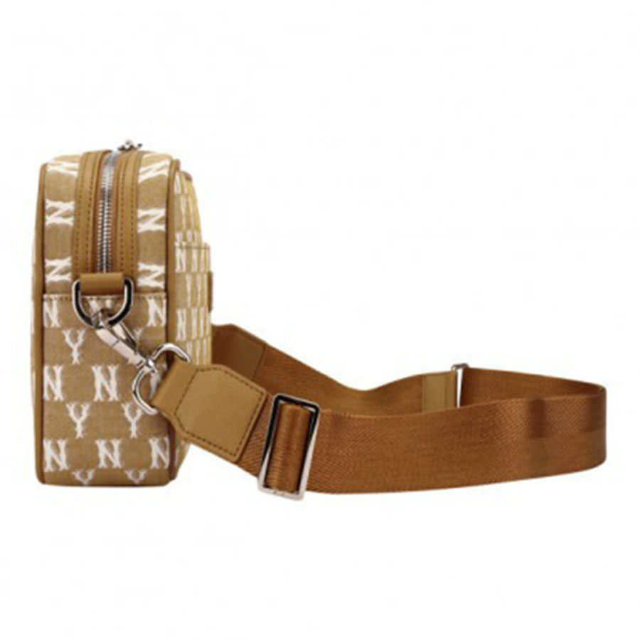 Túi Đeo Chéo MLB Monogram Jacquard Mini Crossbody Bag New York Yankees 32BGDC111-50BMN Màu Nâu Size 23