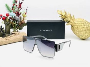 Kính mắt Givenchy